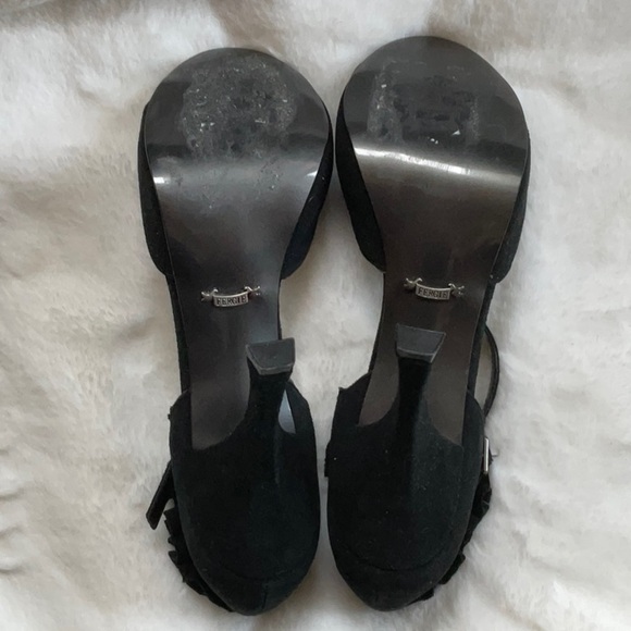 Fergie heels 8 - Picture 5 of 6